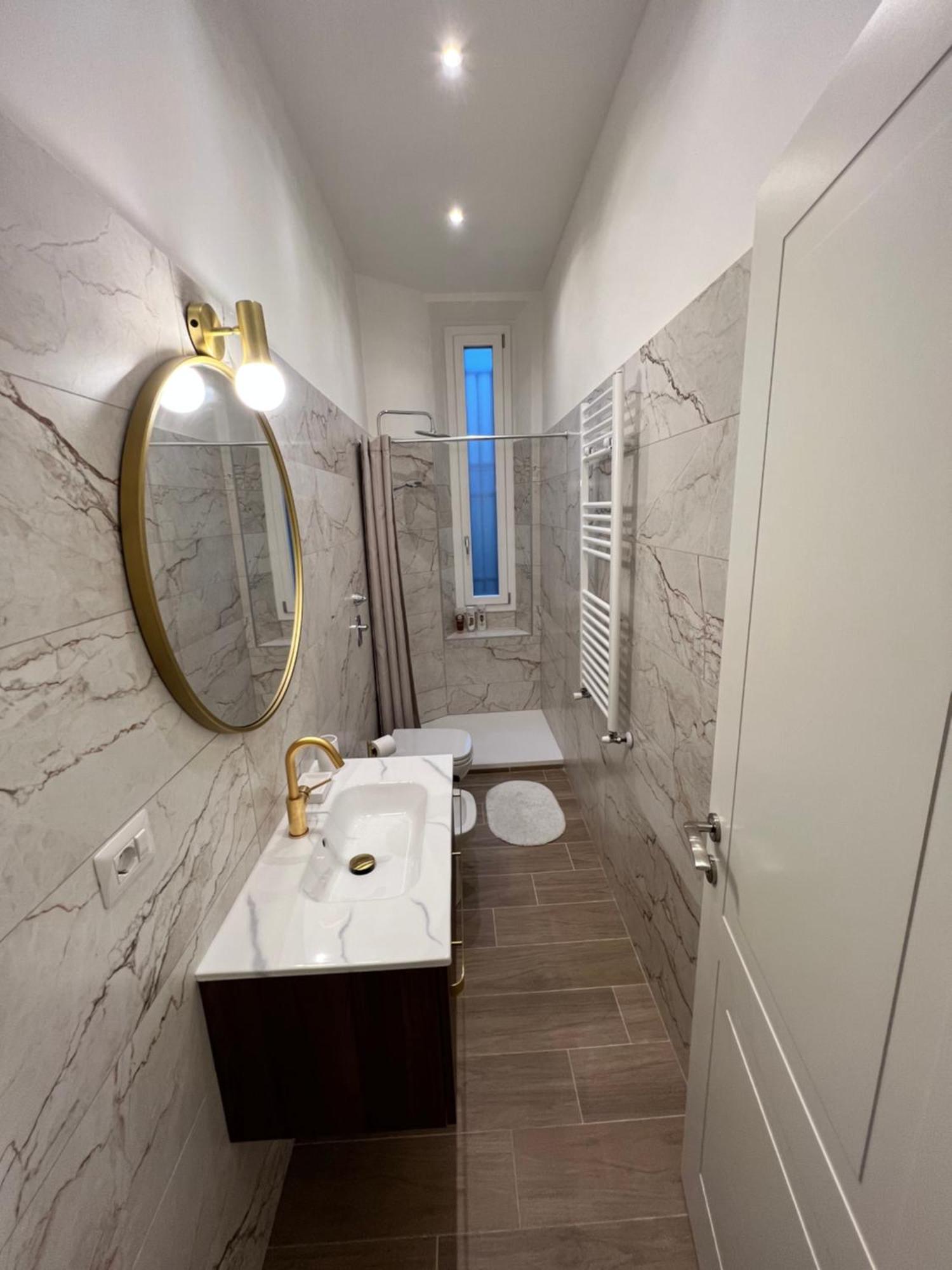 Spacious 3 Bedroom Apartment Milan Exterior photo